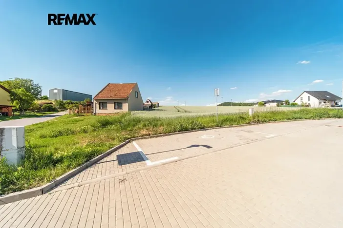 Prodej pozemku pro bydlení, Moravské Knínice, 1719 m2