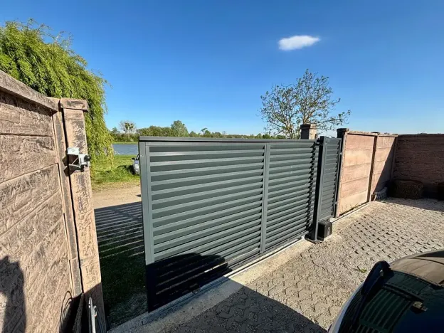 Prodej rodinného domu, Kostice, 333 m2