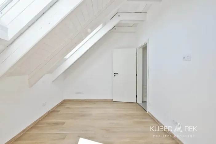 Prodej bytu 2+kk, Veselí nad Lužnicí, Budějovická, 78 m2