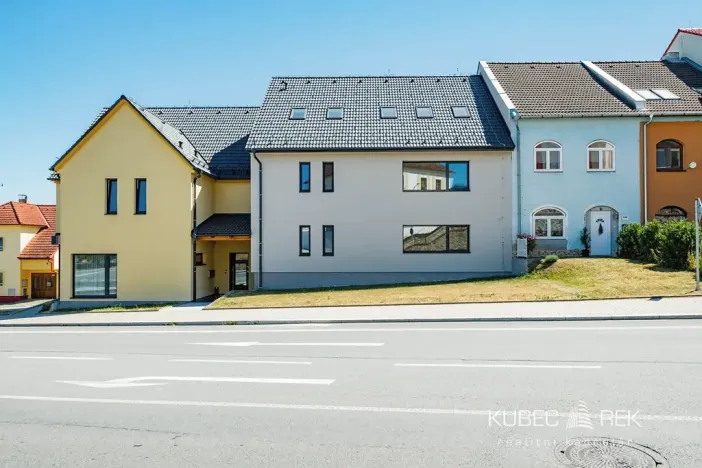 Prodej bytu 2+kk, Veselí nad Lužnicí, Budějovická, 78 m2