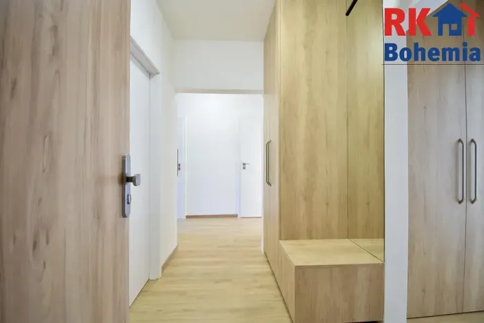 Pronájem bytu 3+1, Praha - Modřany, Mladenovova, 75 m2