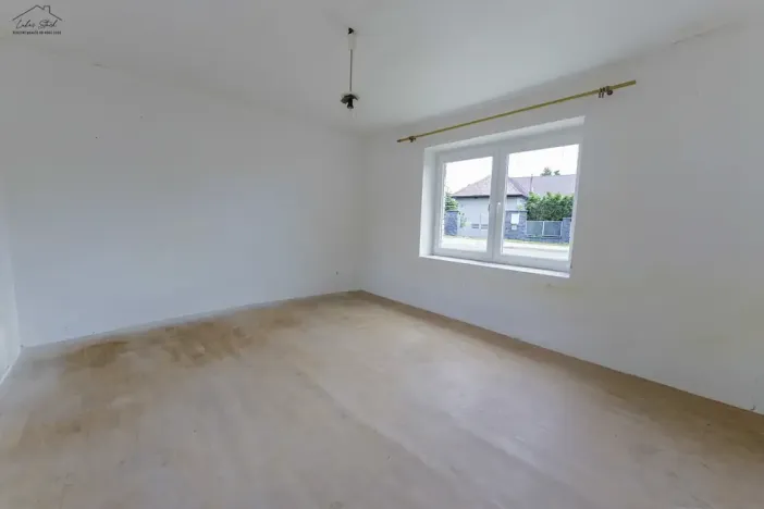 Prodej komerční nemovitosti, Račiněves, 435 m2