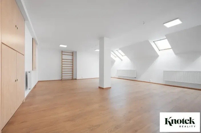 Pronájem kanceláře, Brno, Štefánikova, 400 m2