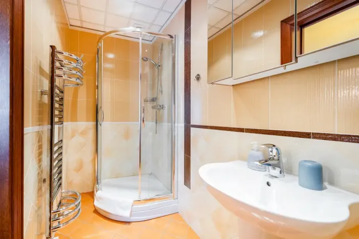 Prodej ubytování, Jáchymov, Fibichova, 578 m2