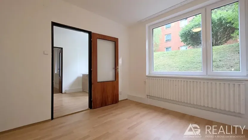 Pronájem bytu 3+1, Praha - Dejvice, Krohova, 76 m2