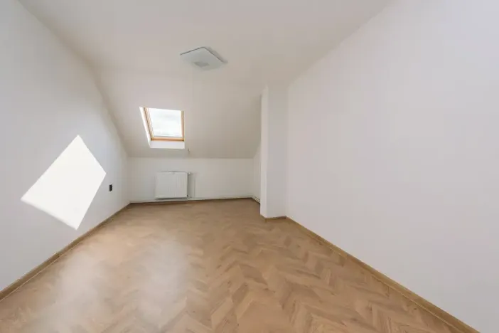 Prodej bytu 4+kk, Chrudim, Resselovo náměstí, 167 m2