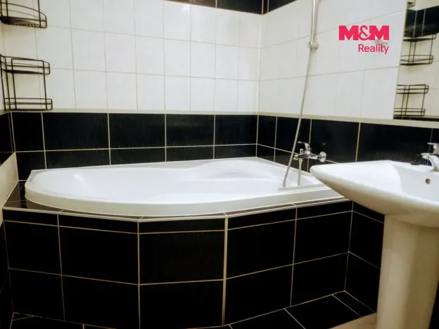 Pronájem bytu 3+kk, Strakonice - Strakonice II, Stavbařů, 81 m2