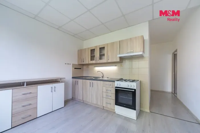 Prodej bytu 2+1, Karlovy Vary, Úvalská, 63 m2