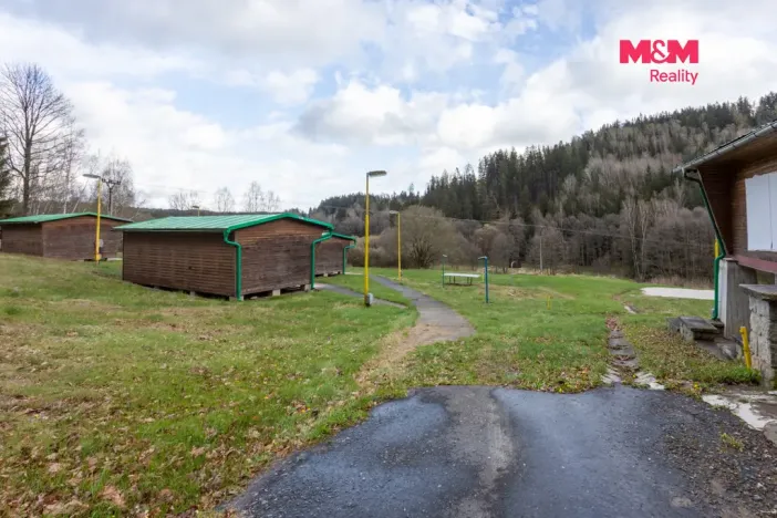 Prodej komerční nemovitosti, Bezdružice - Křivce, 1300 m2