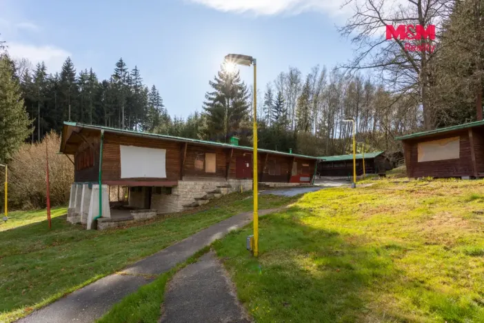 Prodej komerční nemovitosti, Bezdružice - Křivce, 1300 m2