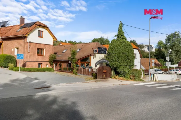 Prodej restaurace, Dolní Břežany, Mezi Křižovatkami, 128 m2