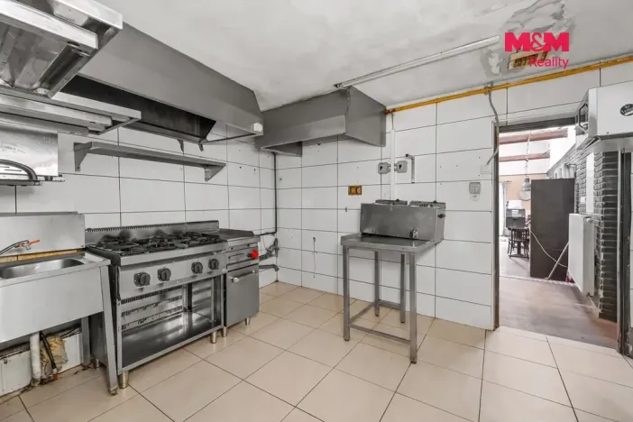 Prodej restaurace, Dolní Břežany, Mezi Křižovatkami, 128 m2