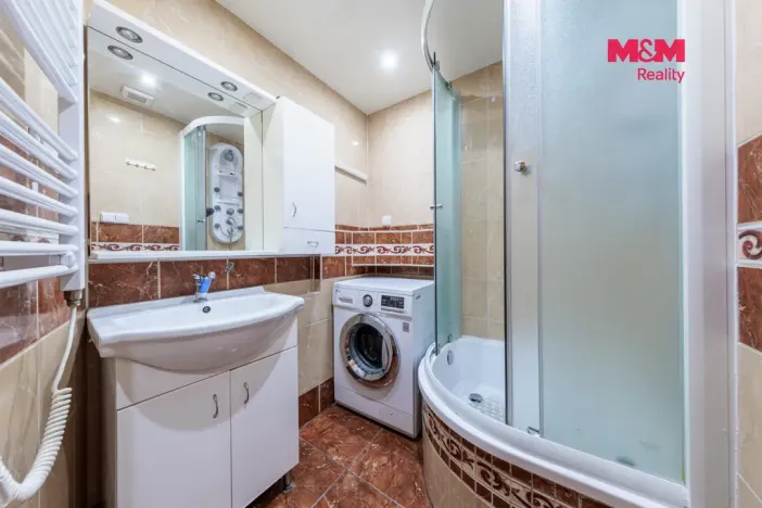 Prodej bytu 3+1, Chodov, Dukelských hrdinů, 81 m2