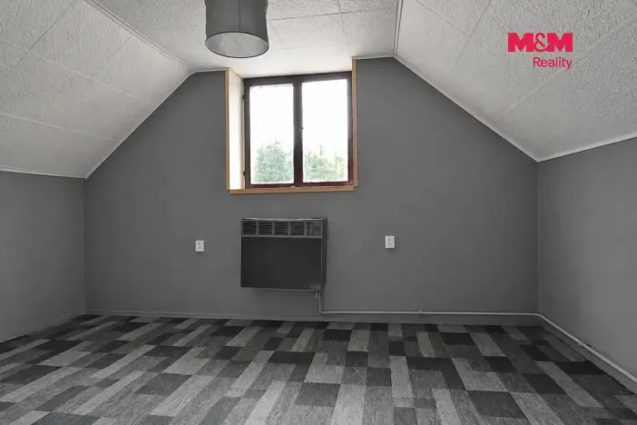 Pronájem bytu 2+1, Chotusice, 66 m2