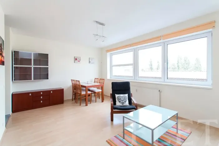 Pronájem bytu 2+kk, Praha - Nusle, Kloboučnická, 56 m2