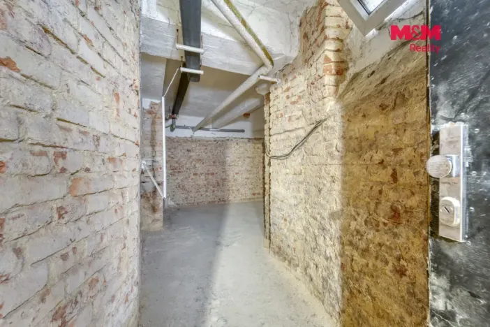 Prodej obchodního prostoru, Praha, Jugoslávských partyzánů, 16 m2