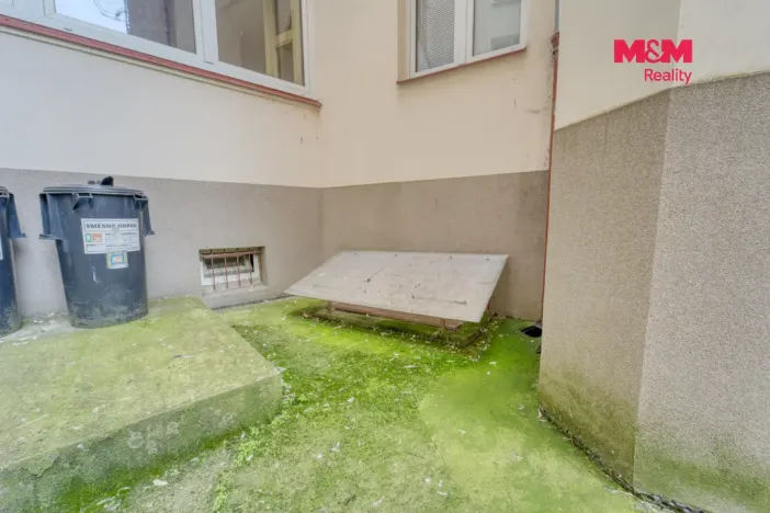 Prodej obchodního prostoru, Praha, Jugoslávských partyzánů, 16 m2
