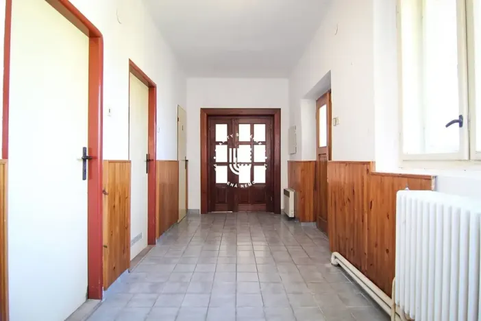 Prodej vícegeneračního domu, Jesenice, 383 m2
