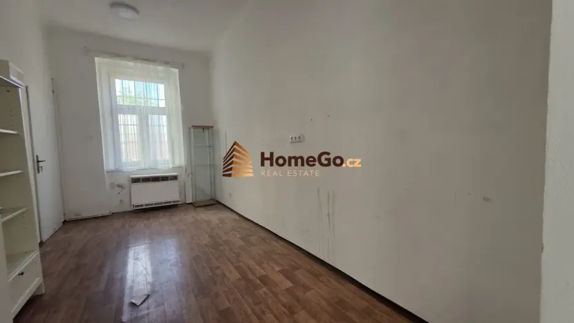 Pronájem obchodního prostoru, Praha - Vršovice, Žitomírská, 31 m2