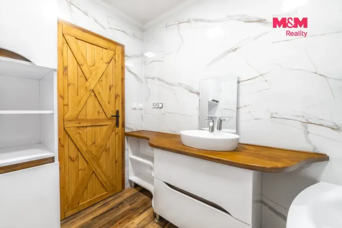 Prodej rodinného domu, Bělov, 292 m2