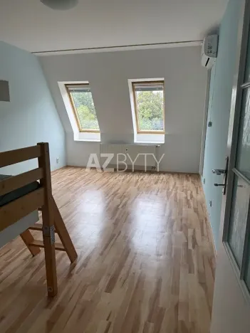 Pronájem bytu 3+kk, Praha - Střížkov, Jitravská, 90 m2