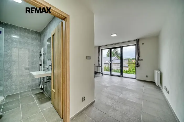 Pronájem bytu 1+kk, Velký Osek, Revoluční, 24 m2