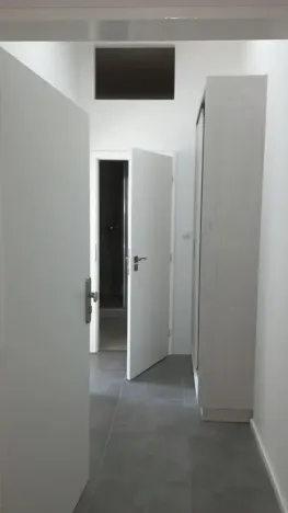 Pronájem bytu 2+kk, Praha - Karlín, Pobřežní, 50 m2