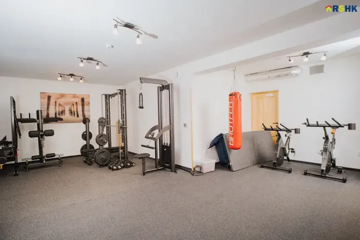 Prodej restaurace, Deštné v Orlických horách, 751 m2