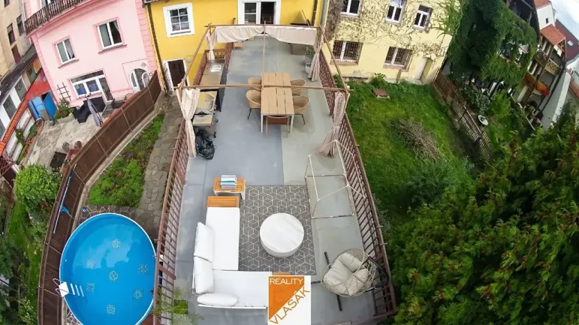 Pronájem bytu 2+1, Kadaň, Mírové náměstí, 109 m2