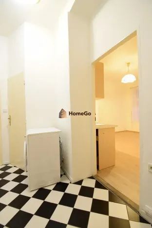 Pronájem bytu 2+kk, Praha - Vršovice, Sevastopolská, 40 m2