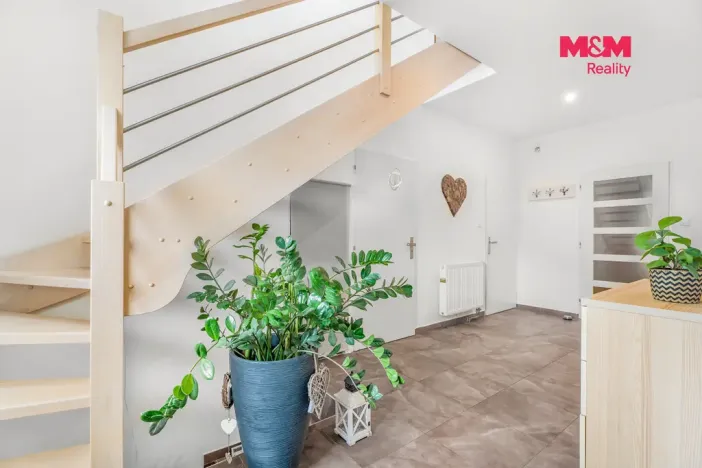 Prodej rodinného domu, Tanvald, Poštovní, 179 m2