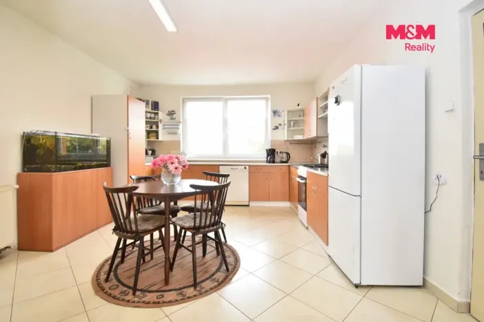 Prodej rodinného domu, Bochov, Okružní, 340 m2