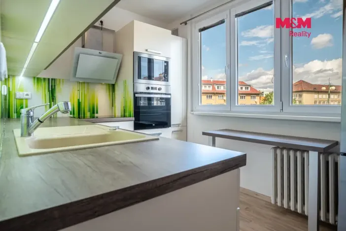Pronájem bytu 2+1, Strakonice - Strakonice II, Bezděkovská, 52 m2