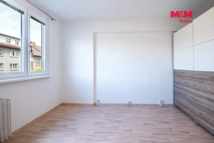 Pronájem bytu 2+1, Strakonice - Strakonice II, Bezděkovská, 52 m2
