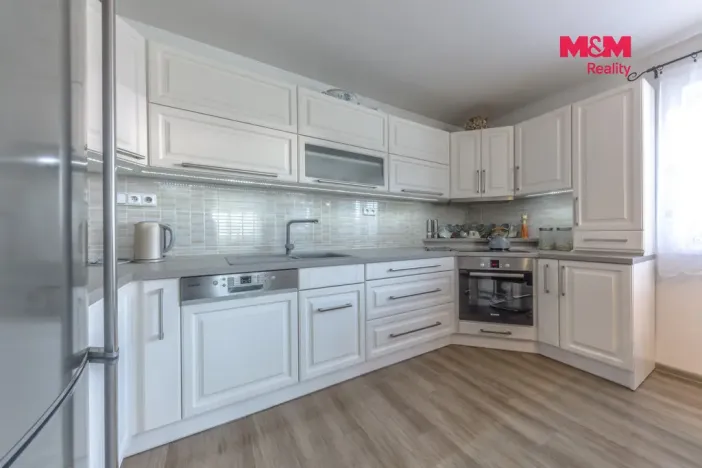 Prodej rodinného domu, Velenka, 152 m2