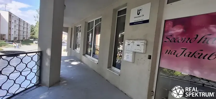 Pronájem obchodního prostoru, Boskovice, nám. Dr. Snětiny, 120 m2