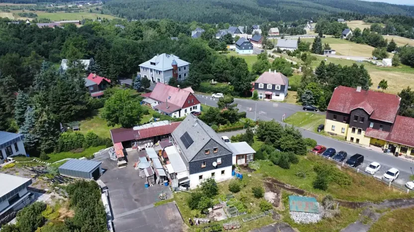 Prodej rodinného domu, Dubí, 302 m2