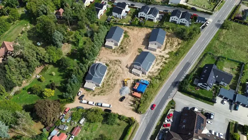 Prodej rodinného domu, Kamenice, Benešovská, 159 m2