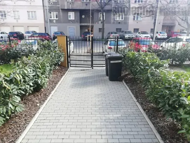 Pronájem bytu 2+kk, Praha - Žižkov, Lucemburská, 52 m2