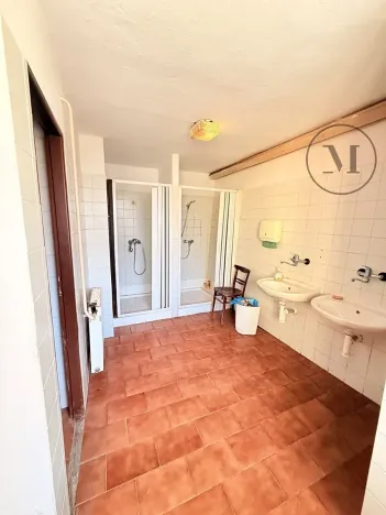 Pronájem komerční nemovitosti, Netolice, Mírové Náměstí, 500 m2