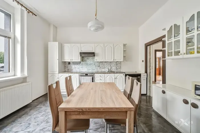 Prodej vícegeneračního domu, Vejprty, náměstí T. G. Masaryka, 932 m2