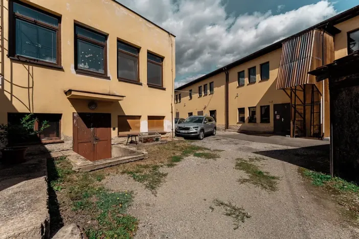Prodej komerční nemovitosti, Zbýšov, Na drahách, 549 m2