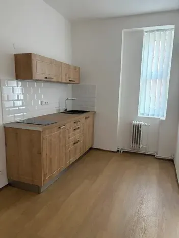 Pronájem kanceláře, Praha - Žižkov, Prokopova, 98 m2