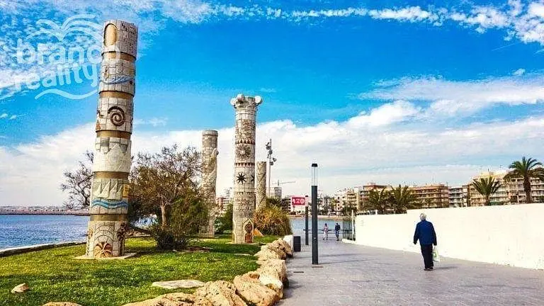 Prodej bytu 4+kk, Torrevieja, Alicante, Španělsko, 96 m2
