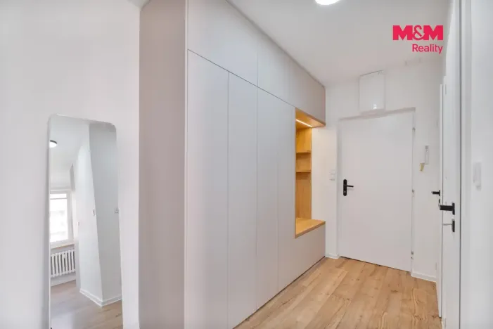 Prodej bytu 2+1, Ostrava - Poruba, Vietnamská, 54 m2