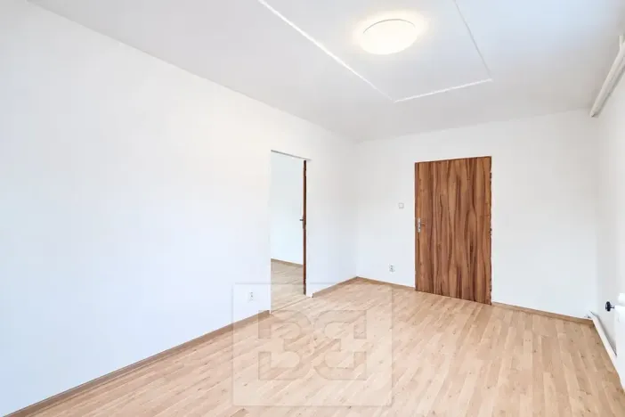 Pronájem bytu 3+1, Tuchoměřice, 70 m2
