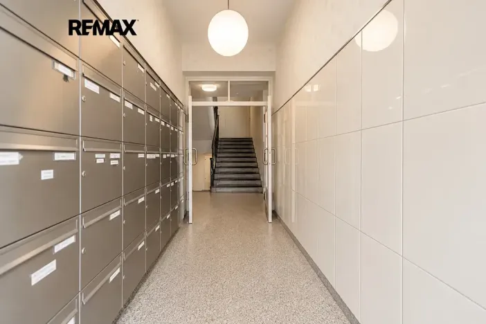 Prodej bytu 2+kk, Praha - Holešovice, Jateční, 45 m2