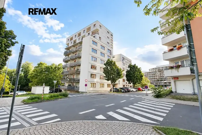 Prodej bytu 1+kk, Praha - Strašnice, Názovská, 35 m2