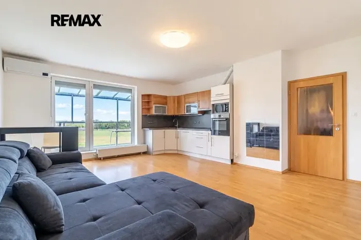 Prodej bytu 2+kk, Hostivice, Žitná, 52 m2