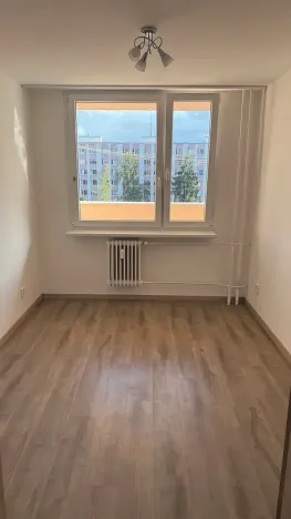 Pronájem bytu 2+kk, Kladno, Na růžovém poli, 47 m2